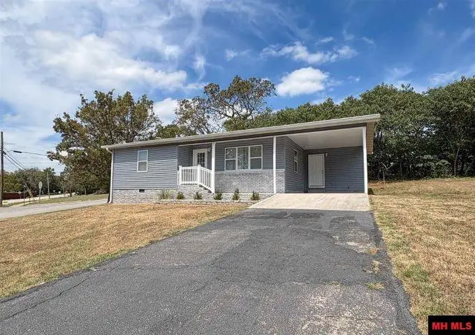 102 E 5TH STREET, Yellville, AR 72687 - #2