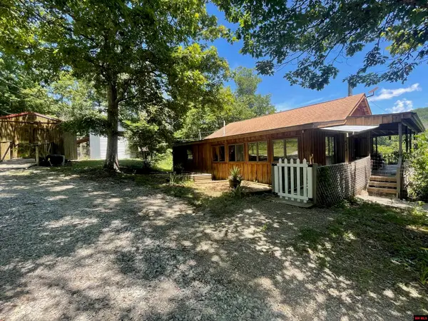 452 MC 3048, Yellville, AR 72687