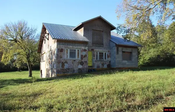 315 W 4TH STREET, Yellville, AR 72687