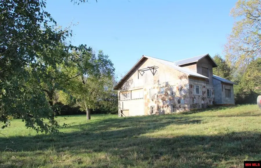 315 W 4TH STREET, Yellville, AR 72687 - #2