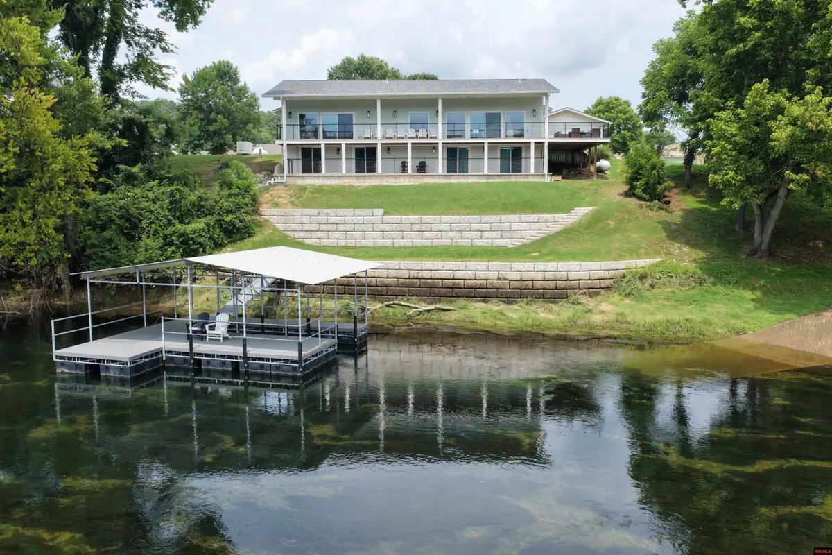380 VALLEY AIRPORT DRIVE, Cotter, AR 72626 - #1
