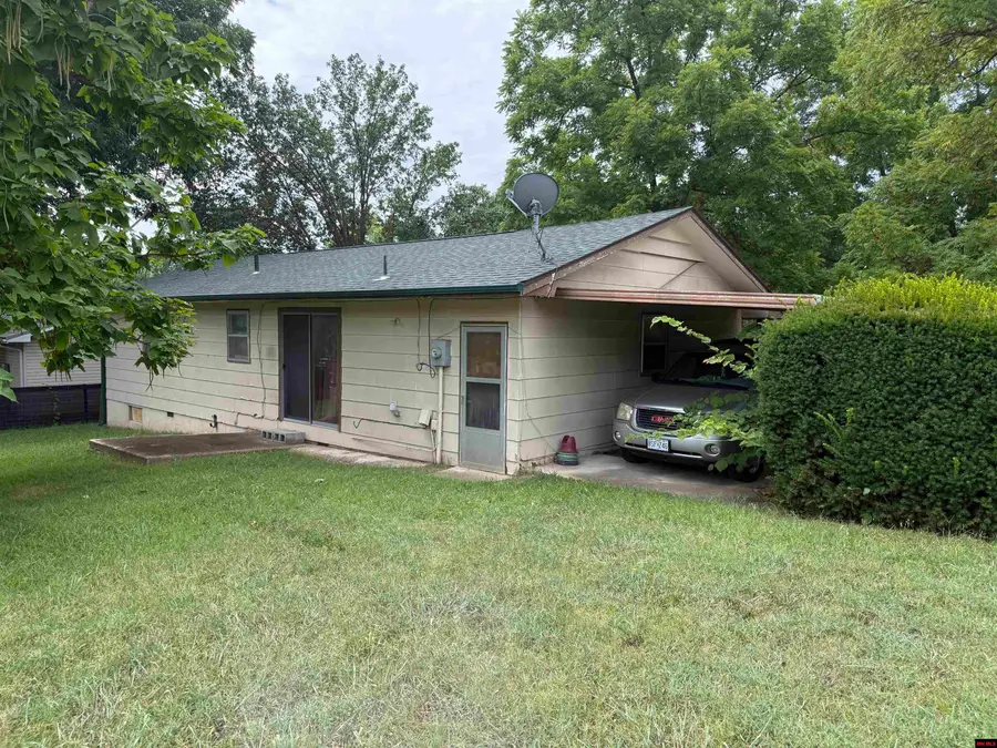 1010 JEFFERSON AVE, West Plains, MO 65775 - #3