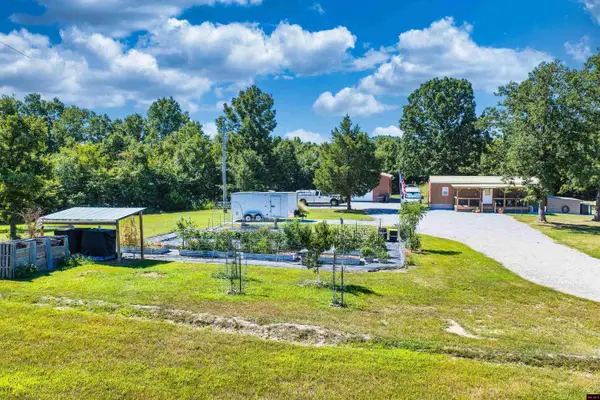 286 CR 615B, Gainesville, MO 65655