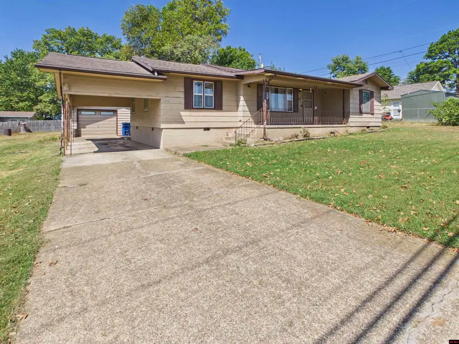 932 S BRYANT ST, Mountain Home, AR 72653 - #2