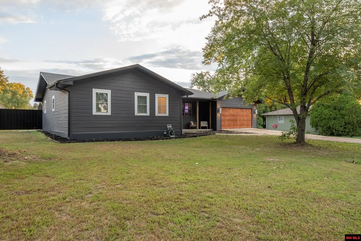 40 WENDY HEIGHTS COURT, Mountain Home, AR 72653 - #1