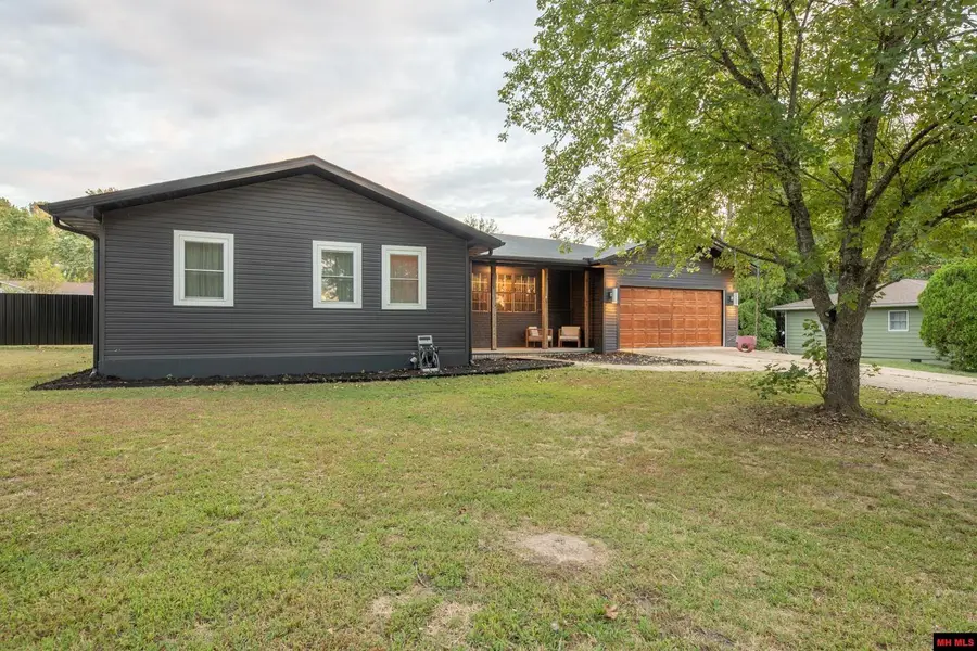 40 WENDY HEIGHTS COURT, Mountain Home, AR 72653 - #2
