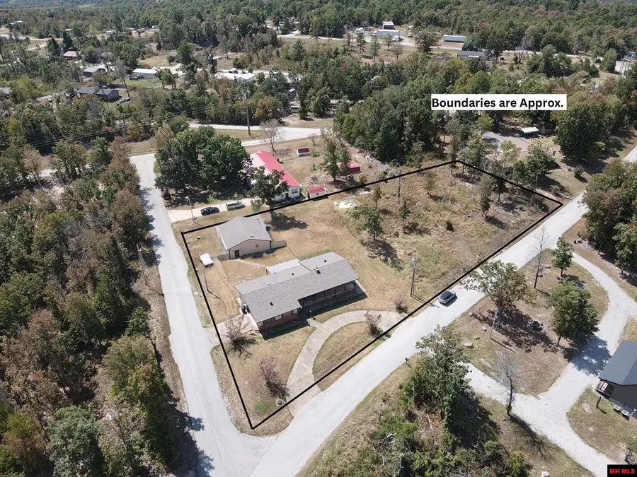 205 LINWOOD DRIVE, Briarcliff, AR 72653 - #2