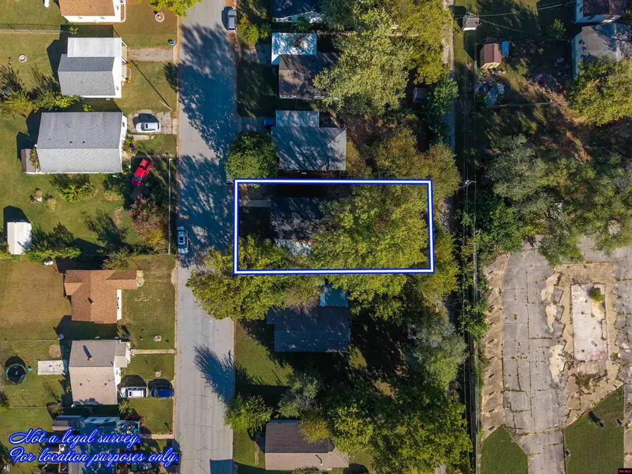 1052 W 6TH STREET, West Plains, MO 65775 - #3