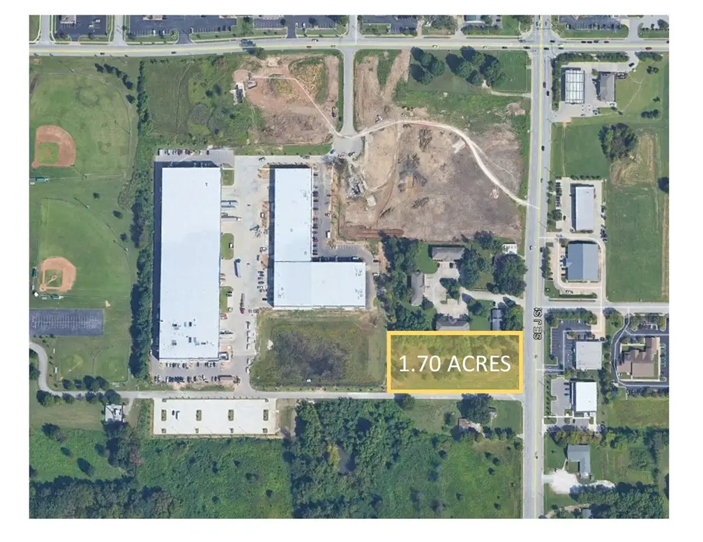 SE J Street, Bentonville, AR 72712 - #1