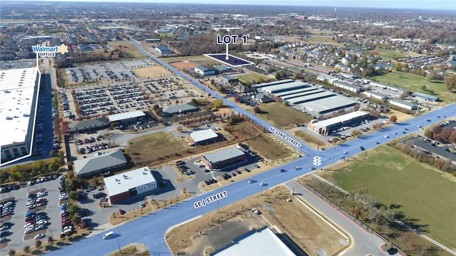 SE J Street, Bentonville, AR 72712 - #2