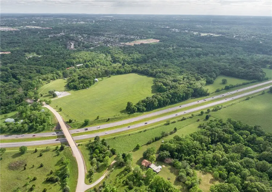 2703 NE J Street, Bentonville, AR 72712 - #2