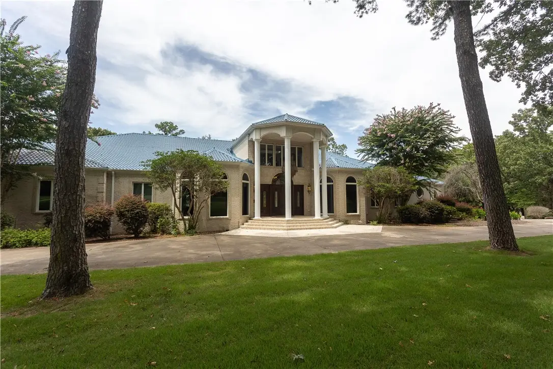 1686 Marina Road, Russellville, AR 72802 - #1