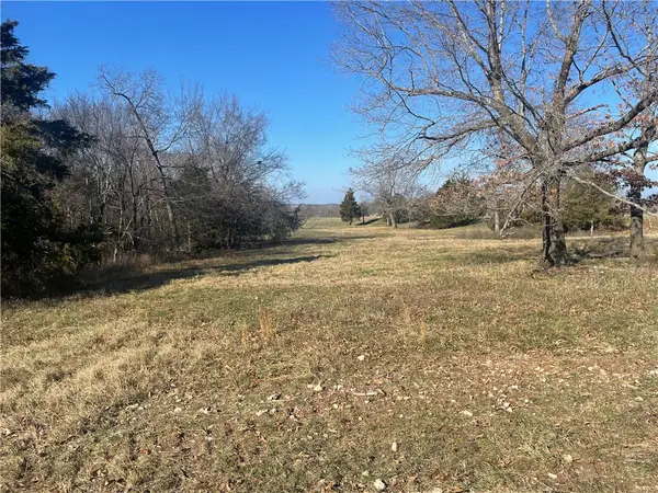 2 Madison 8630, Huntsville, AR 72740
