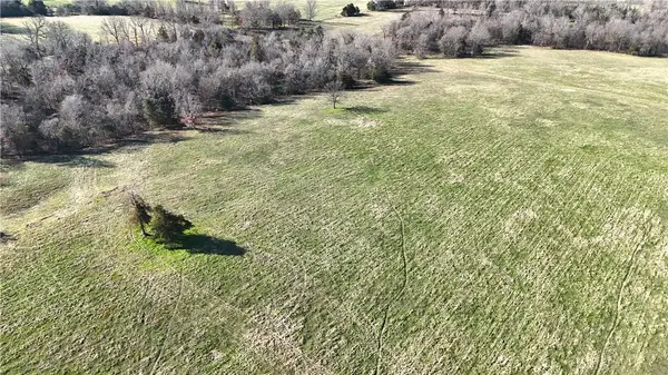3 Madison 8630, Huntsville, AR 72740