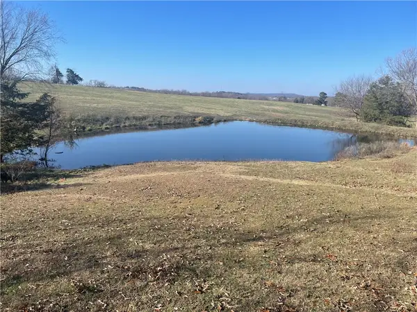 4 Madison 8630, Huntsville, AR 72740
