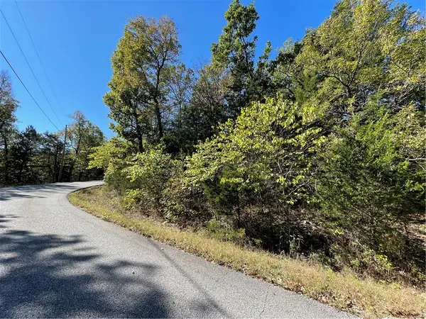 63 Eagle Drive, Holiday Island, AR 72631