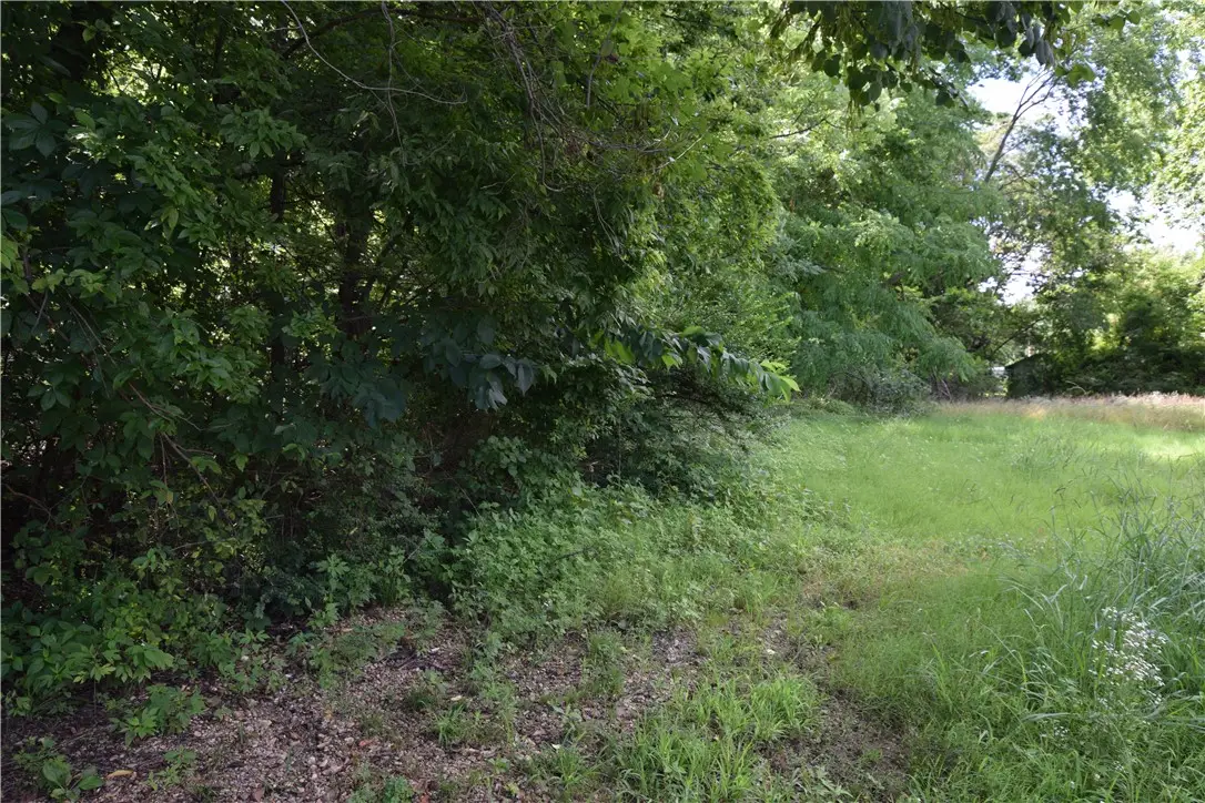 320 E Oak Street, Stilwell, OK 74960 - #1