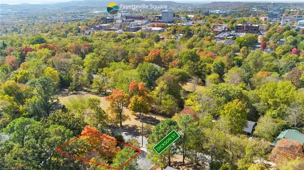 E Dickson Street, Fayetteville, AR 72701