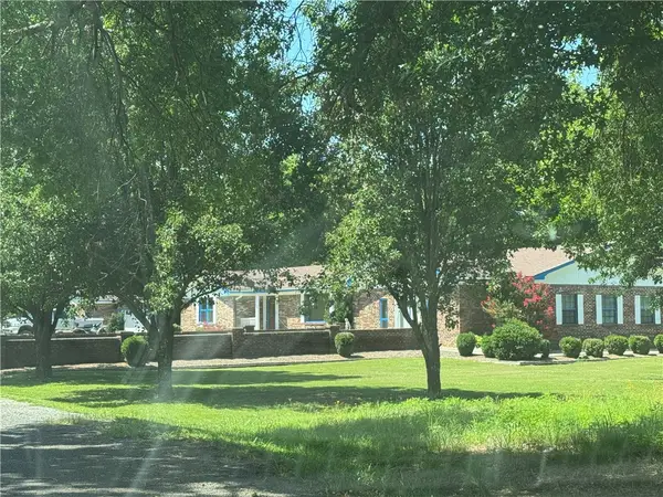 175 County Road 2733, London, AR 72847