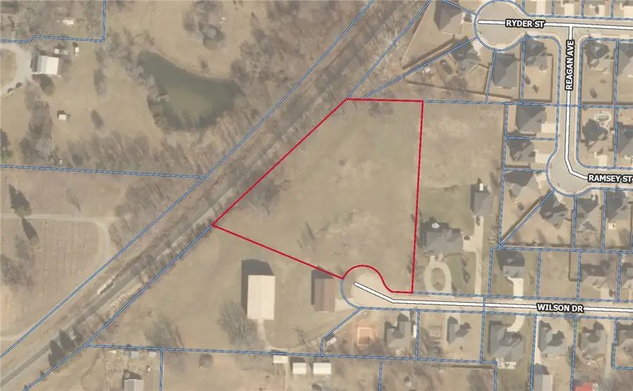 448 W Wilson Drive, Gentry, AR 72734 - #2