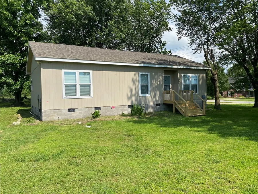 924 West Avenue, Lincoln, AR 72744 - #2