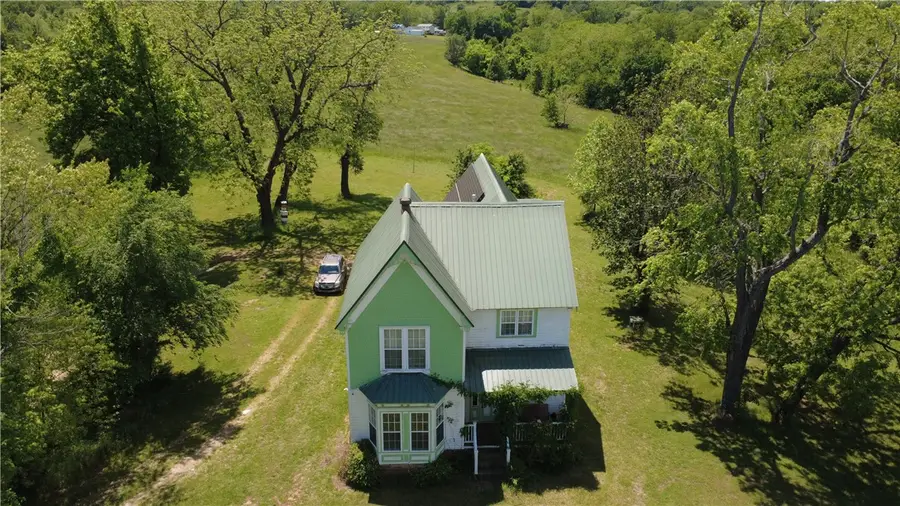 306 College Street, Huntsville, AR 72740 - #2