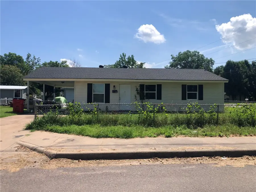 915 S 5th, Dardanelle, AR 72834 - #2