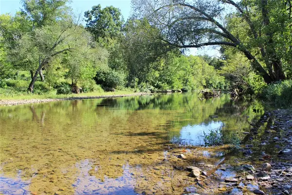 000 Madison 2545, Kingston, AR 72740