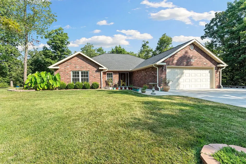 7221 E State Highway 90, Pineville, MO 64856 - #1