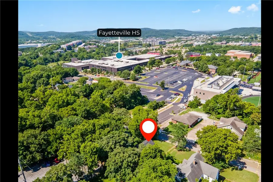 104 S Duncan Avenue, Fayetteville, AR 72701 - #3