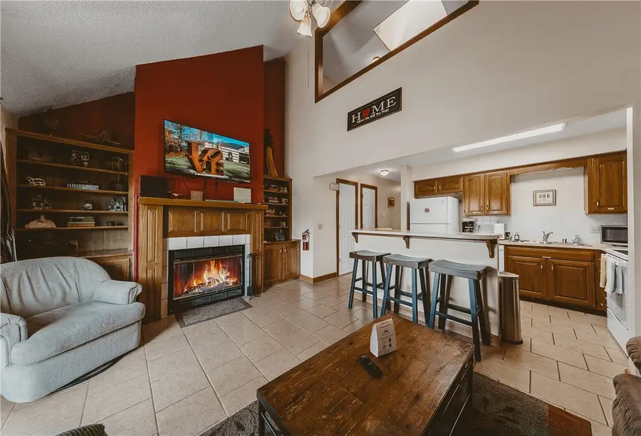 11 Green Meadow Unit 2 Lane, Holiday Island, AR 72631 - #2