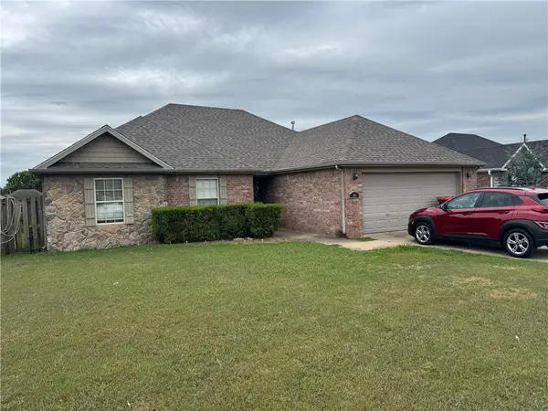 1483 Leesburg Avenue, Springdale, AR 72764