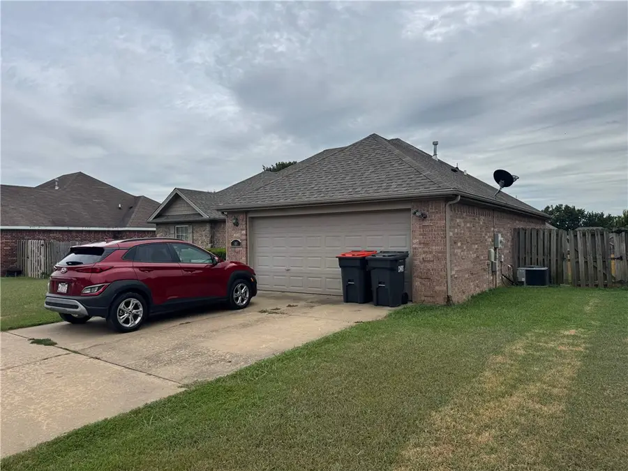 1483 Leesburg Avenue, Springdale, AR 72764 - #2