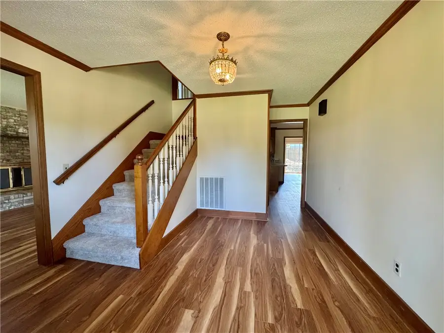 213 N Shore Drive, Russellville, AR 72802 - #3