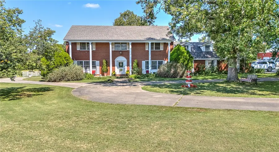 5402 Elm Springs Road, Springdale, AR 72762 - #3