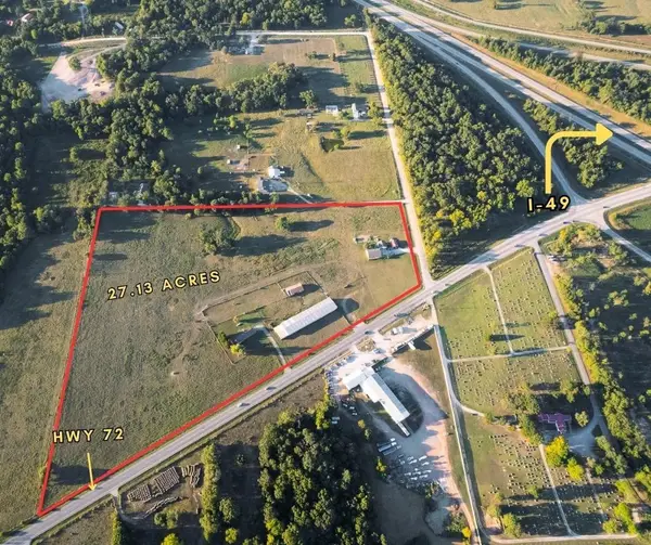 13531 N Mount Pleasant Road, Gravette, AR 72736