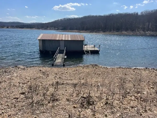 Tomahawk Lane, Garfield, AR 72732