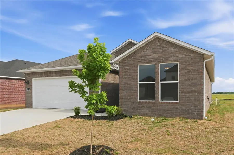 2410 Max Avenue, Bentonville, AR 72713 - #2