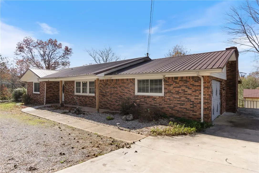 1502 N Springfield Street, Berryville, AR 72616 - #1