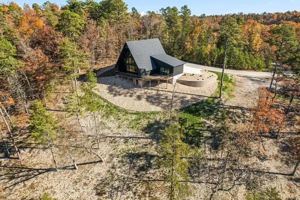 17837 Ventris Cove Circle, Rogers, AR 72756