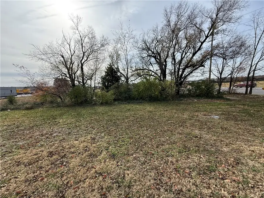 1013 Old Missouri Road, Springdale, AR 72764 - #3
