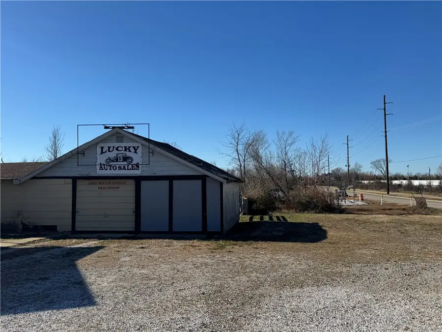 1220 N 13th Street, Rogers, AR 72756 - #3