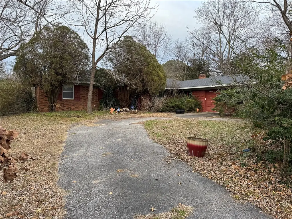 3790 E Fox Hunter Road, Fayetteville, AR 72701 - #1