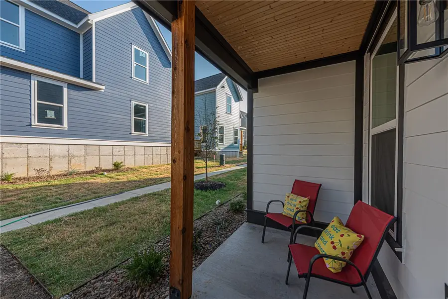 952 S Laramie Heights, Fayetteville, AR 72704 - #3