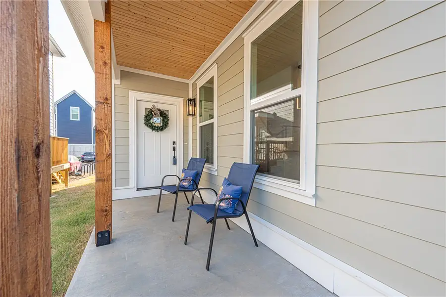 976 S Laramie Heights, Fayetteville, AR 72704 - #2