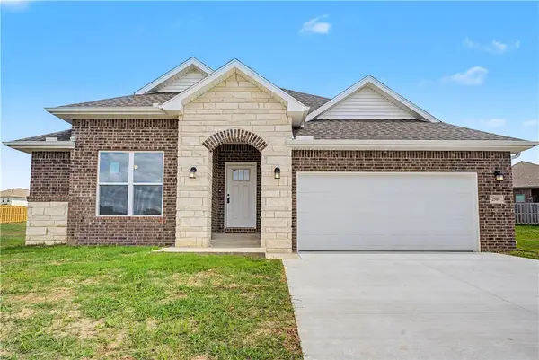 2500 Goldspur Court, Centerton, AR 72712