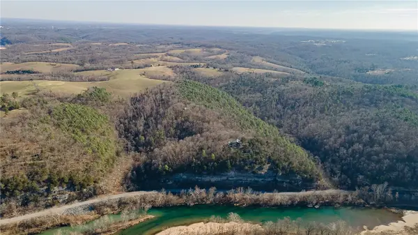 539 Thompson Lane, Noel, MO 64854