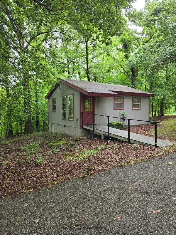 56 Thompson Lane, Noel, MO 64854