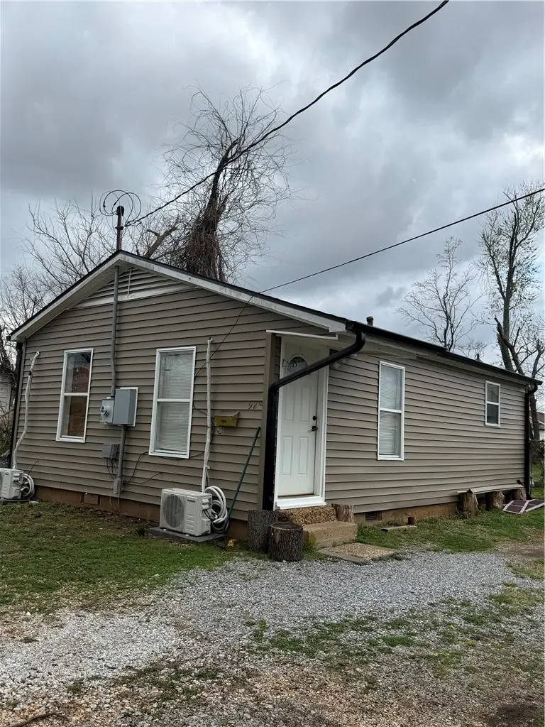 926 Maple Street, Rogers, AR 72756 - #2