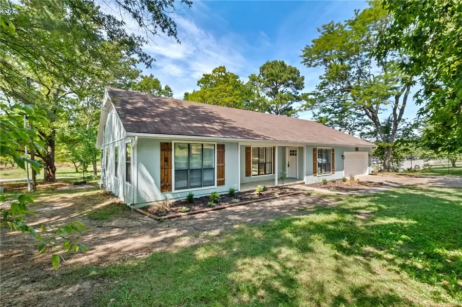 3325, 3335 S School, Fayetteville, AR 72701 - #3